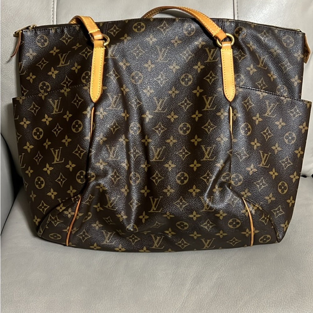 LV Totally GM Monogram